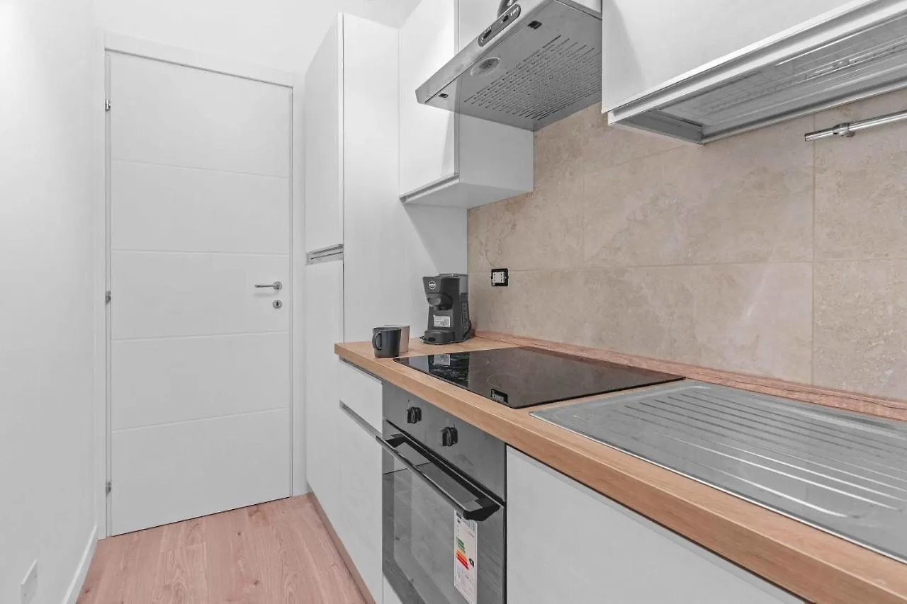 Tul18 - New Apartment With Modern Design - Milan 0*,  Italy